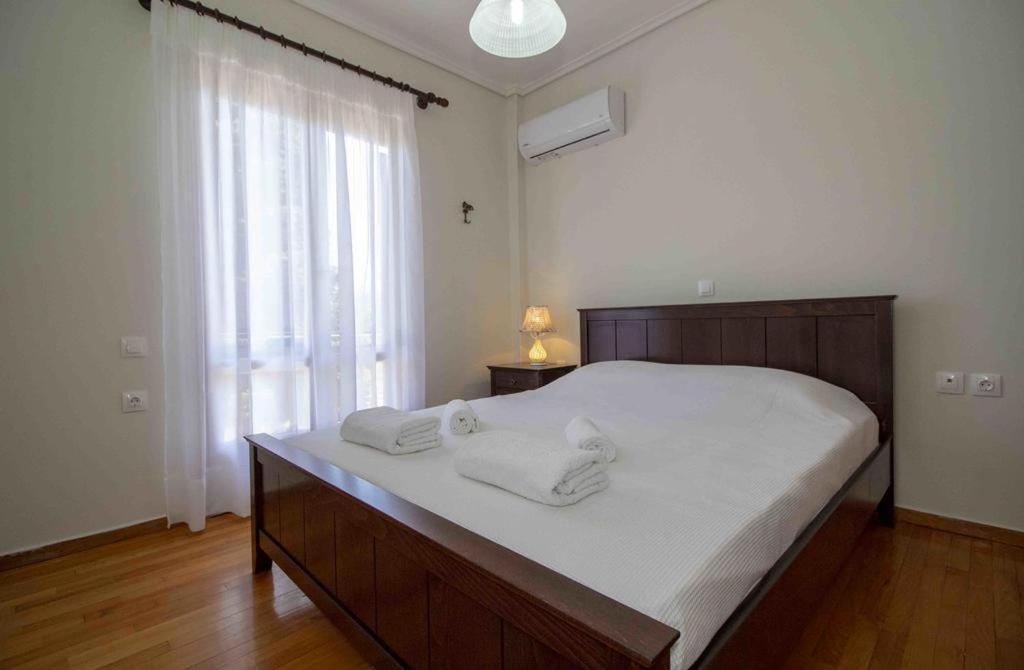 Manousi 2 - First Floor Villa Misztrász Kültér fotó